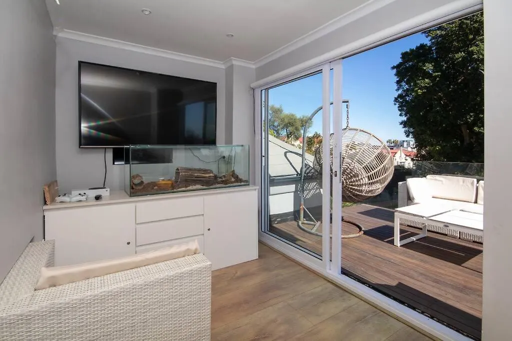 Sunny Sea Point Home Cape Town